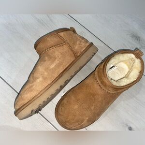 UGG women Chestnut Suede Shearling Boot